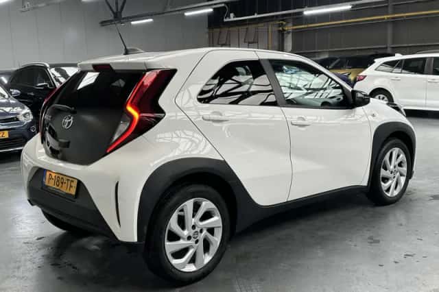 Toyota Aygo (2022) thumbnail 21
