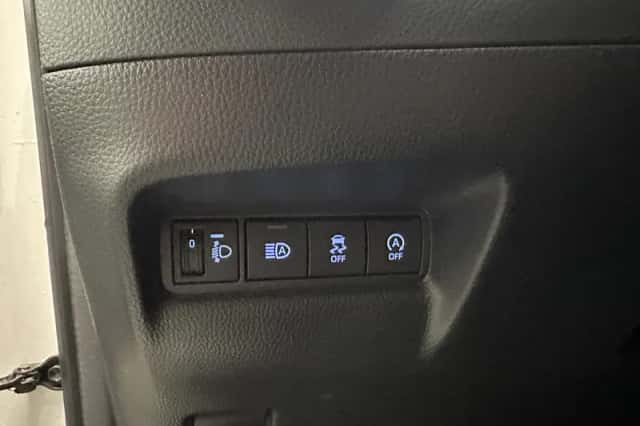 Toyota Aygo (2022) thumbnail 4