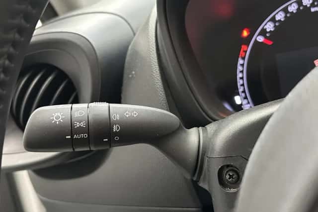 Toyota Aygo (2022) thumbnail 8