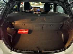 Toyota Yaris (2017) thumbnail 21