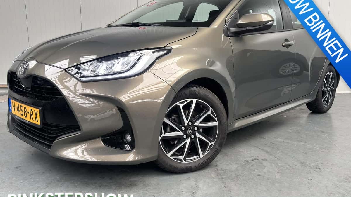 Toyota Yaris (2022) — foto 1