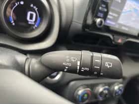 Toyota Yaris (2022) thumbnail 12