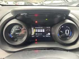 Toyota Yaris (2022) thumbnail 6