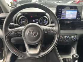 Toyota Yaris (2022) thumbnail 8