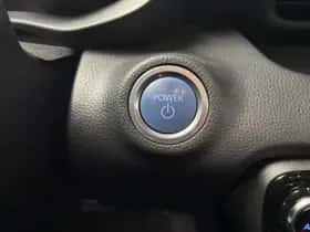 Toyota Yaris (2022) thumbnail 11