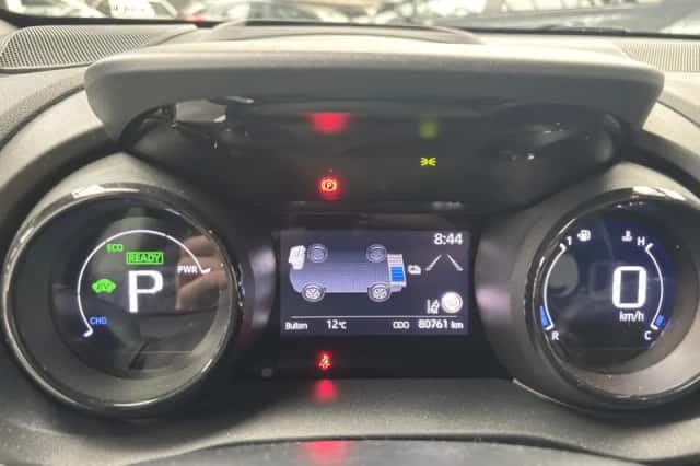 Toyota Yaris (2022) thumbnail 12