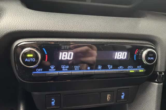 Toyota Yaris (2022) thumbnail 20