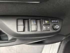 Toyota Yaris (2022) thumbnail 4
