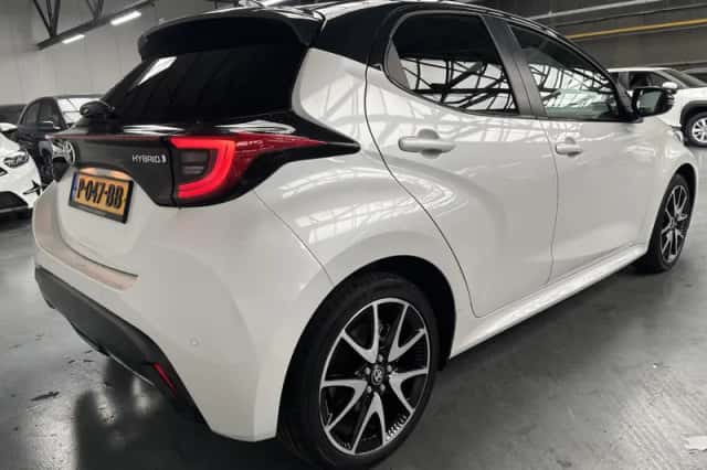Toyota Yaris (2022) thumbnail 35