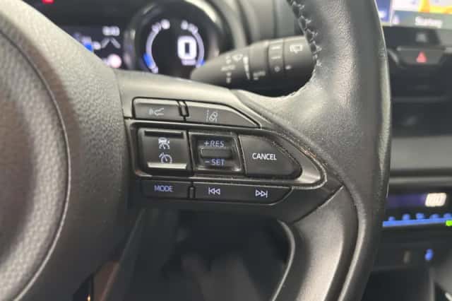 Toyota Yaris (2022) thumbnail 8