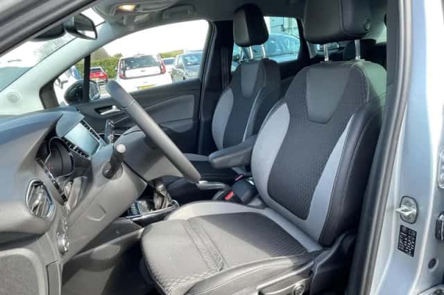 Opel Crossland X (2017) thumbnail 2
