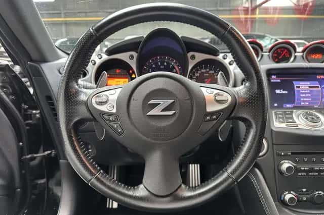 Nissan 370Z (2018) thumbnail 11