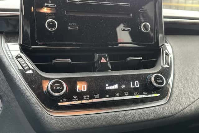 Toyota Corolla (2019) thumbnail 9
