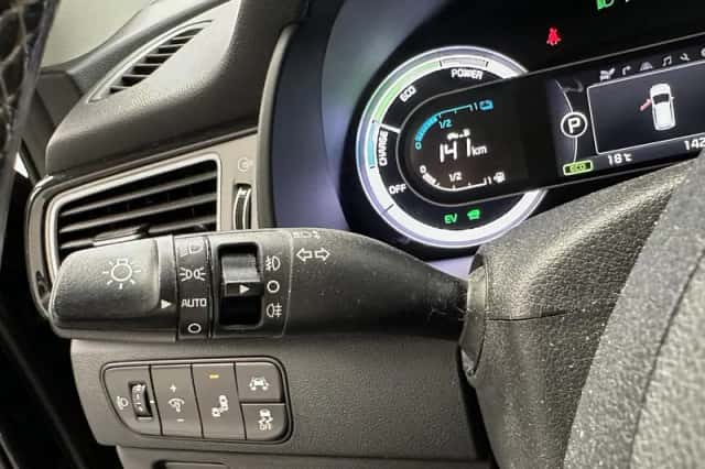 Kia Niro (2017) thumbnail 11