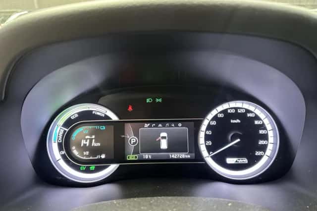 Kia Niro (2017) thumbnail 8