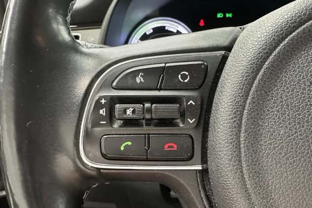 Kia Niro (2017) thumbnail 9