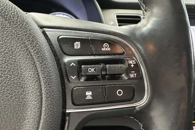 Kia Niro (2017) thumbnail 10