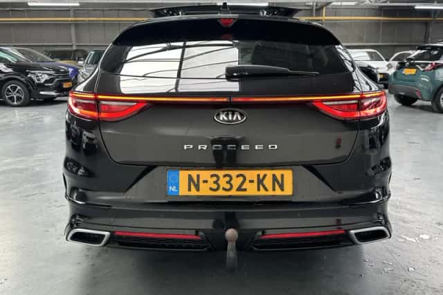 Kia Proceed (2021) thumbnail 26