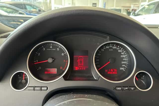 Audi A4 (2007) thumbnail 5