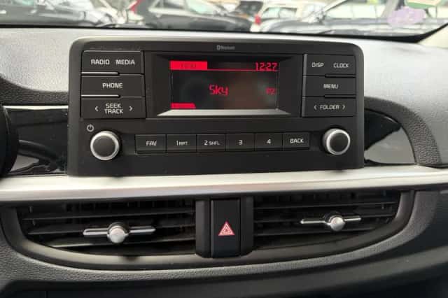 Kia Picanto (2021) thumbnail 14