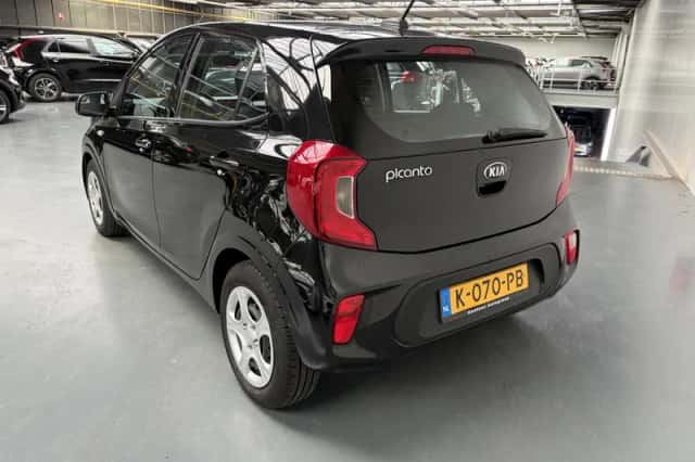 Kia Picanto (2021) thumbnail 7