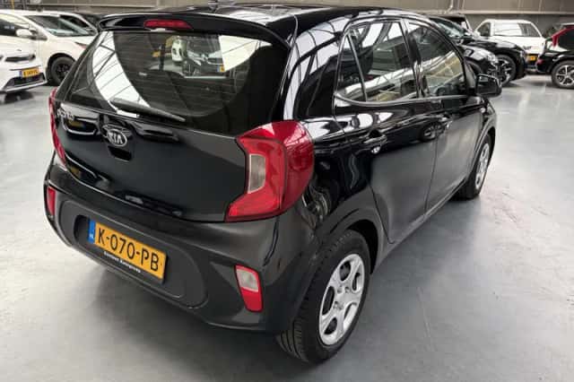 Kia Picanto (2021) thumbnail 9