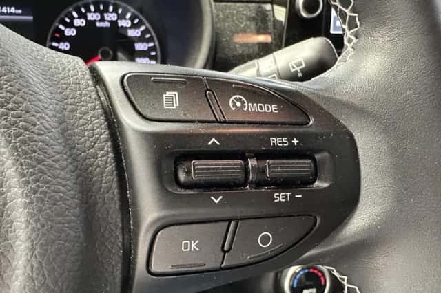 Kia Picanto (2022) thumbnail 7