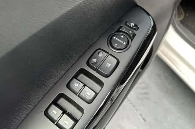 Kia Picanto (2022) thumbnail 10