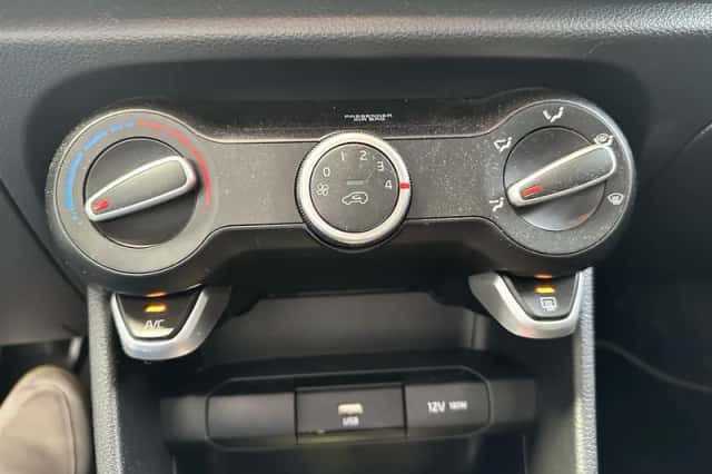 Kia Picanto (2021) thumbnail 4
