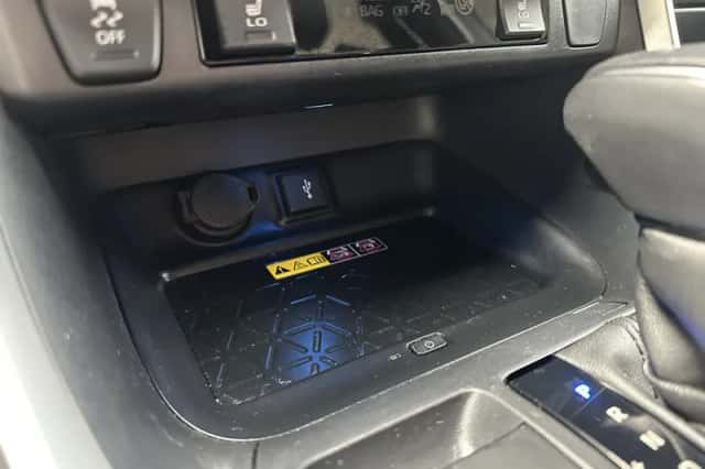 Toyota RAV4 (2022) thumbnail 15