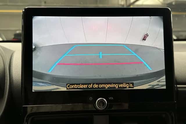 Toyota Yaris (2025) thumbnail 13