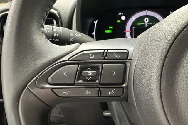 Toyota Yaris (2025) thumbnail 6