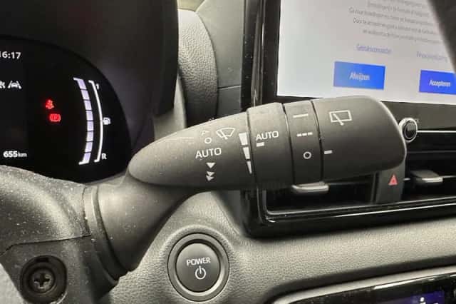 Toyota Yaris (2025) thumbnail 7