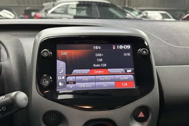 Toyota Aygo (2018) thumbnail 14