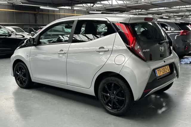Toyota Aygo (2018) thumbnail 21