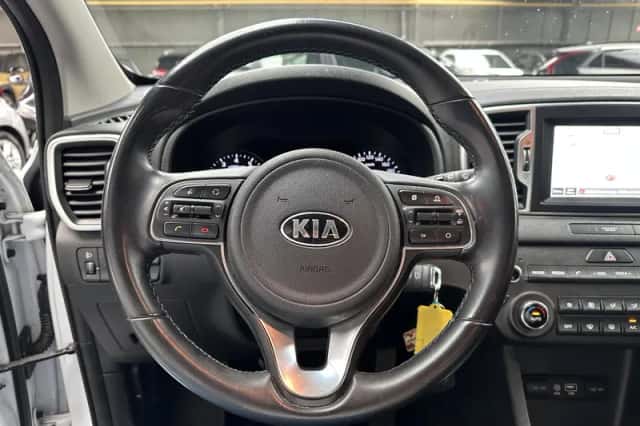 Kia Sportage (2018) thumbnail 11