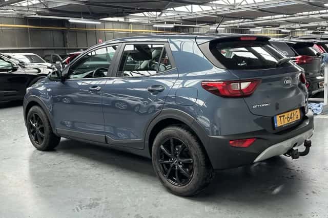 Kia Stonic (2018) thumbnail 20