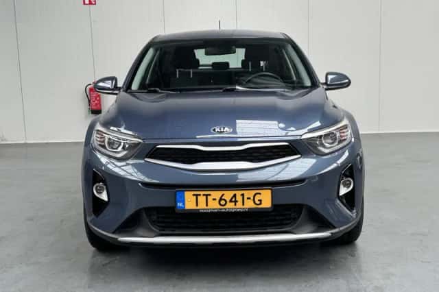 Kia Stonic (2018) thumbnail 24