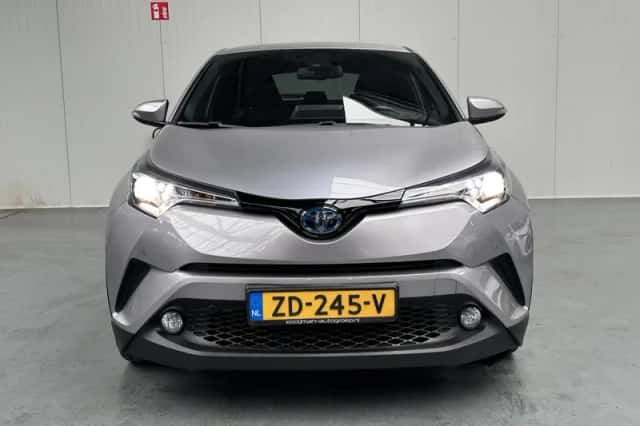 Toyota C-HR (2018) thumbnail 25