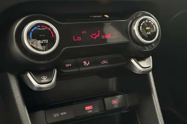 Kia Picanto (2024) thumbnail 15