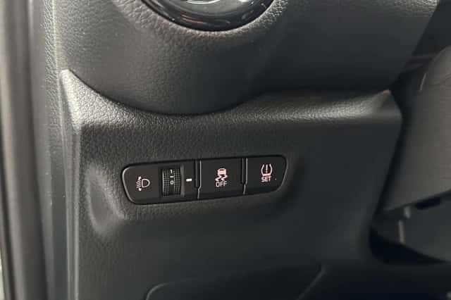 Kia Picanto (2024) thumbnail 4