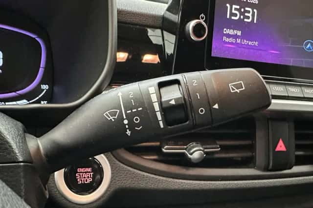 Kia Picanto (2024) thumbnail 5