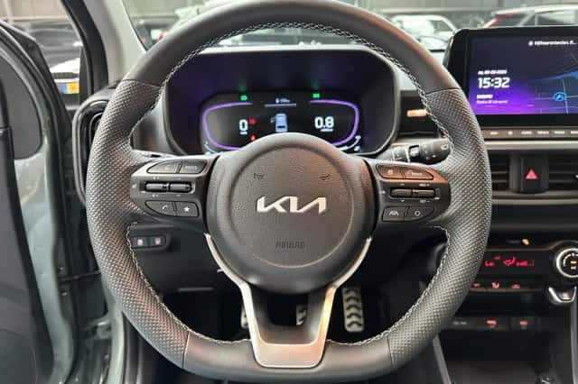 Kia Picanto (2024) thumbnail 8