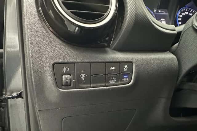 Hyundai Kona (2020) thumbnail 4