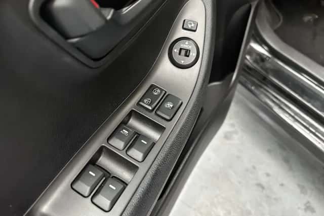 Kia Picanto (2012) thumbnail 15