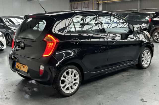 Kia Picanto (2012) thumbnail 4