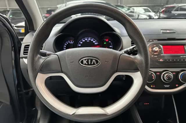 Kia Picanto (2012) thumbnail 10