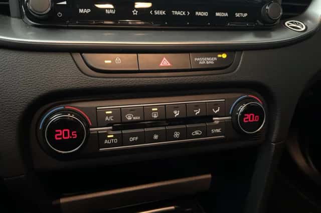 Kia Ceed (2025) thumbnail 4