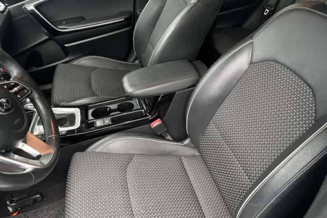 Kia XCeed (2021) thumbnail 4