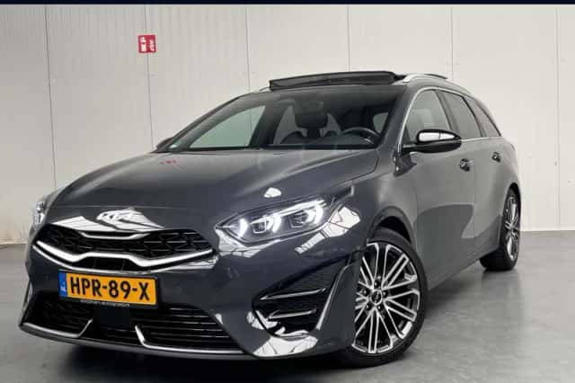 Kia Ceed Sportswagon (2025) thumbnail 1
